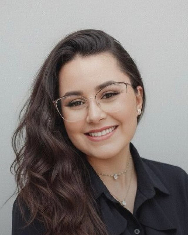 Ana Caroline Zinhani — Psicóloga na Âmago Clínica Integrada